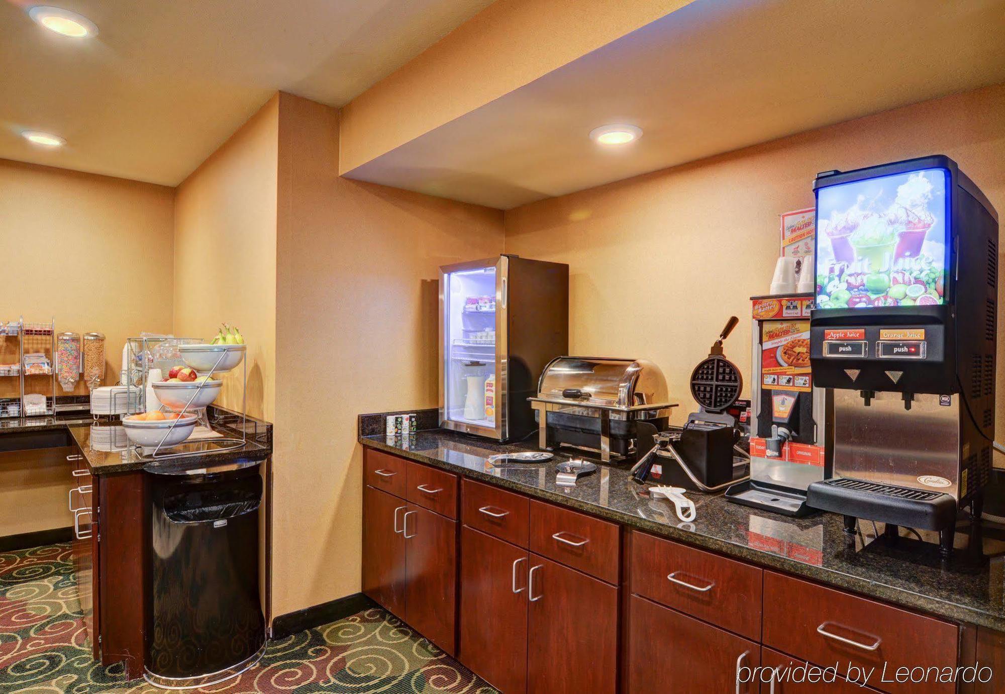 Cobblestone Hotel & Suites - Punxsutawney المظهر الخارجي الصورة
