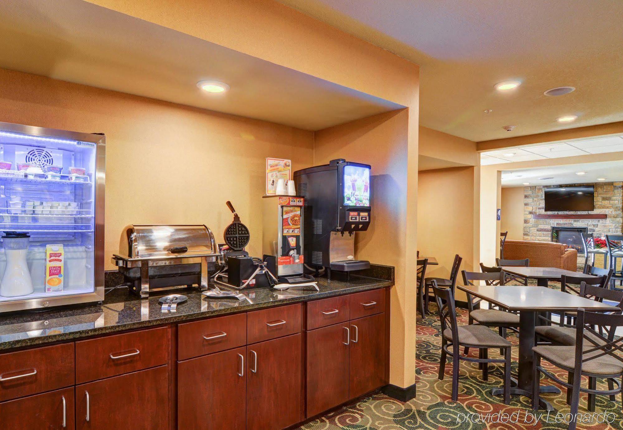 Cobblestone Hotel & Suites - Punxsutawney المظهر الخارجي الصورة